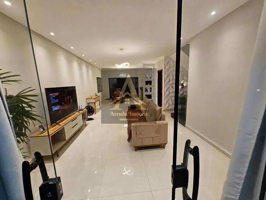 Casa com 3 quartos à venda, 164m2 em Jardim Morada da Aldeia, Sao Pedro Da Aldeia - RJ - imagem 3 Foto 3 de Casa com 3 quartos à venda, 164m2 em Jardim Morada da Aldeia, Sao Pedro Da Aldeia - RJ