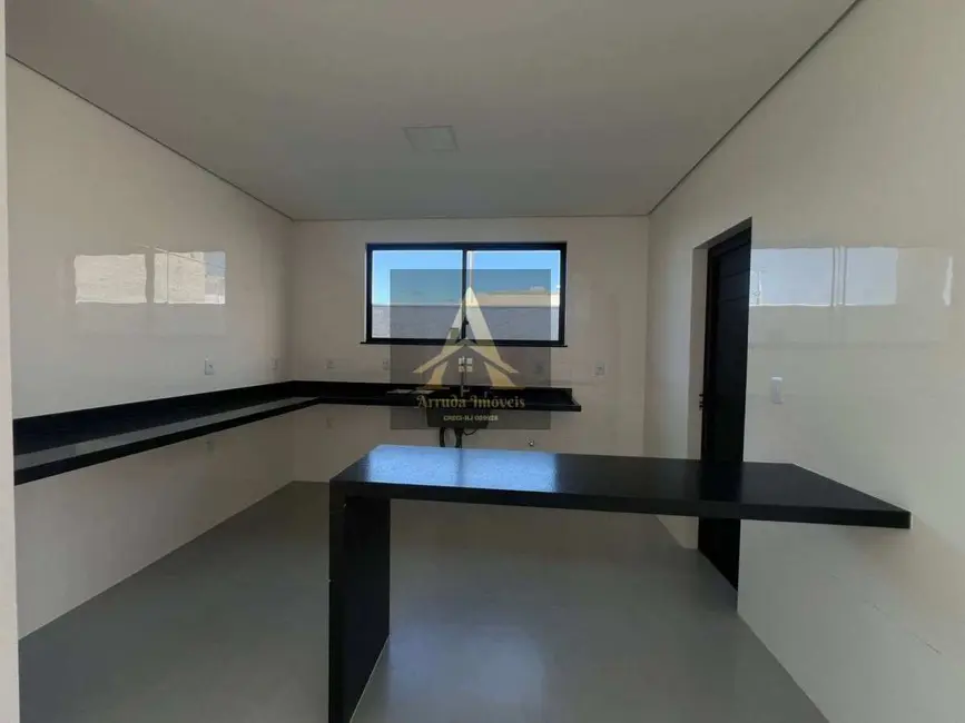 Foto 9 de Casa com 3 quartos à venda, 250m2 em Nova São Pedro, Sao Pedro Da Aldeia - RJ