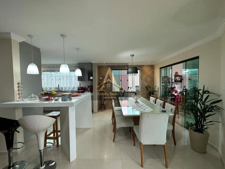 Casa com 4 quartos à venda, 204m2 em Nova São Pedro, Sao Pedro Da Aldeia - RJ - imagem 6 Foto 6 de Casa com 4 quartos à venda, 204m2 em Nova São Pedro, Sao Pedro Da Aldeia - RJ