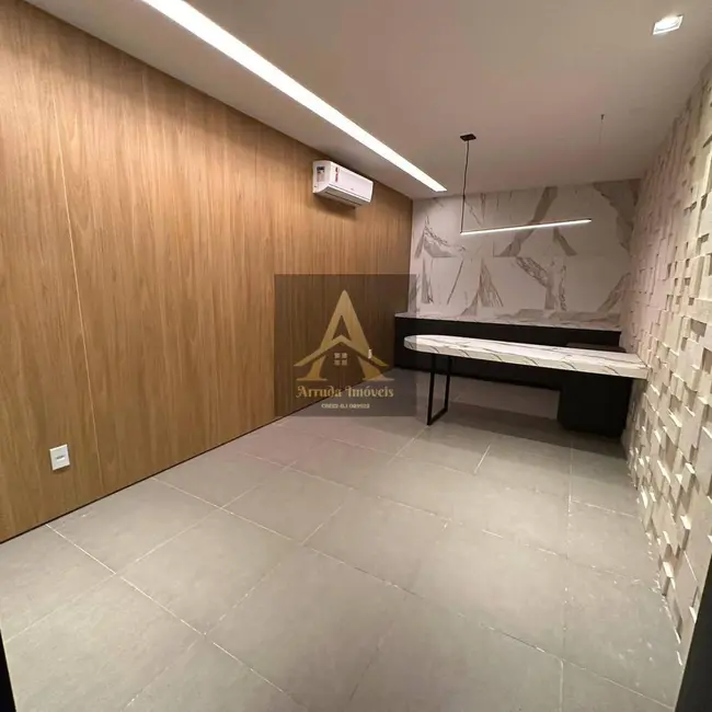 Loja com 13 quartos para alugar, 360m2 em Centro, Sao Pedro Da Aldeia - RJ - imagem 6 Foto 6 de Loja com 13 quartos para alugar, 360m2 em Centro, Sao Pedro Da Aldeia - RJ