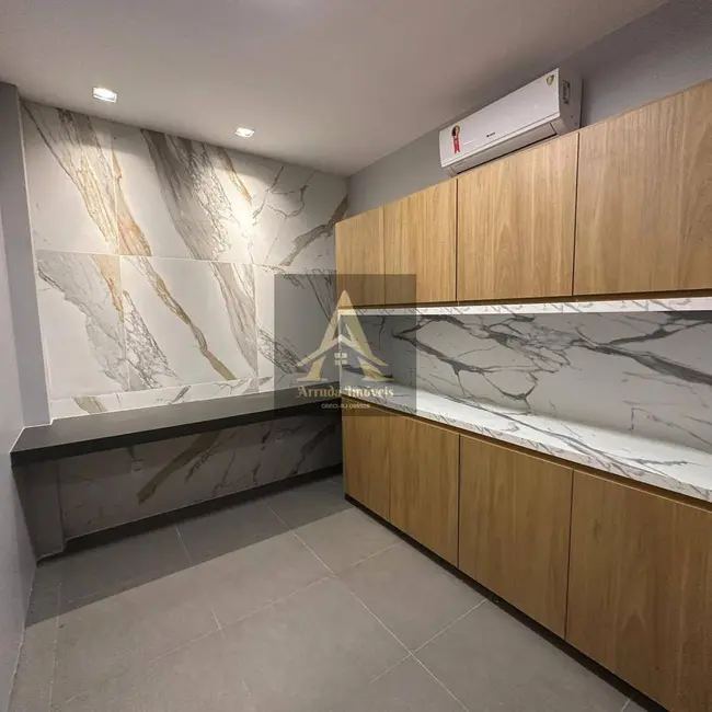 Loja com 13 quartos para alugar, 360m2 em Centro, Sao Pedro Da Aldeia - RJ - imagem 7 Foto 7 de Loja com 13 quartos para alugar, 360m2 em Centro, Sao Pedro Da Aldeia - RJ