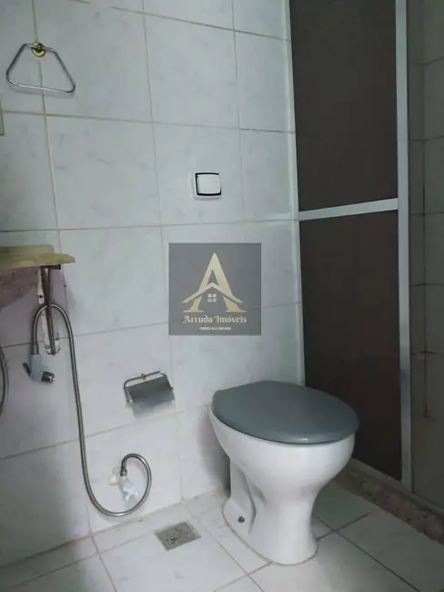 Casa com 3 quartos para alugar em Centro, Sao Pedro Da Aldeia - RJ - imagem 9 Foto 9 de Casa com 3 quartos para alugar em Centro, Sao Pedro Da Aldeia - RJ