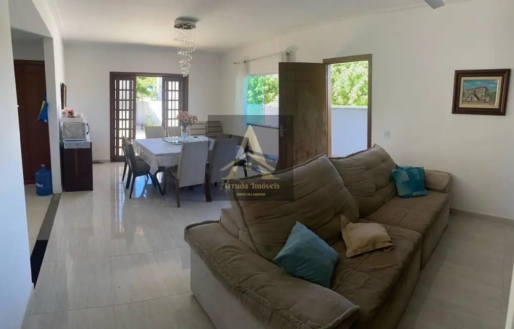 Casa com 3 quartos para alugar em Fluminense, Sao Pedro Da Aldeia - RJ - imagem 4 Foto 4 de Casa com 3 quartos para alugar em Fluminense, Sao Pedro Da Aldeia - RJ