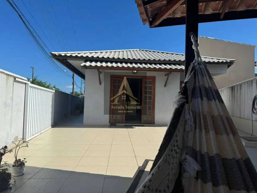 Casa com 3 quartos para alugar em Fluminense, Sao Pedro Da Aldeia - RJ - imagem 3 Foto 3 de Casa com 3 quartos para alugar em Fluminense, Sao Pedro Da Aldeia - RJ