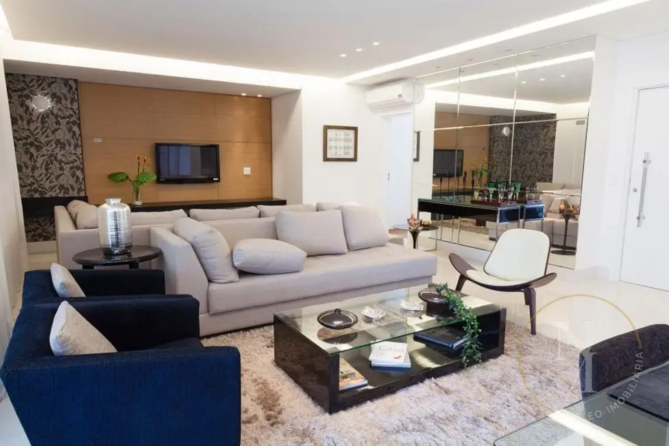 Apartamento com 4 quartos à venda, 227m2 em Vila Gomes Cardim, São Paulo - SP - imagem 1 Foto 1 de Apartamento com 4 quartos à venda, 227m2 em Vila Gomes Cardim, São Paulo - SP