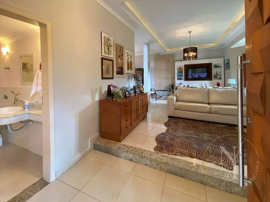 Foto 4 de Casa de Condomínio com 4 quartos à venda, 362m2 em Chácara Vale do Rio Cotia, Carapicuiba - SP