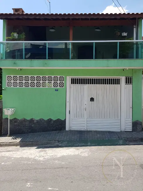 Foto 1 de Casa com 4 quartos para alugar, 233m2 em Jardim Pinheiros, Guarulhos - SP