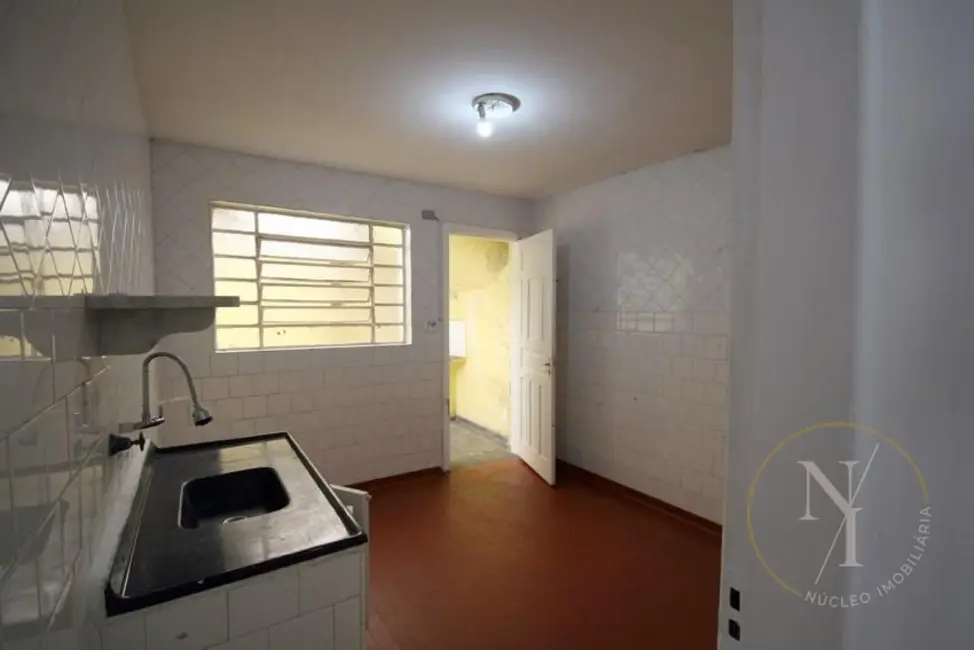 Casa de Vila com 2 quartos para alugar, 80m2 em Aclimação, São Paulo - SP - imagem 2 Foto 2 de Casa de Vila com 2 quartos para alugar, 80m2 em Aclimação, São Paulo - SP