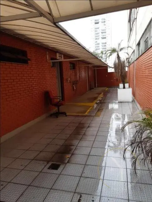 Prédio Inteiro com 10 quartos para alugar, 2500m2 em Vila Paulista, São Paulo - SP - imagem 3 Foto 3 de Prédio Inteiro com 10 quartos para alugar, 2500m2 em Vila Paulista, São Paulo - SP