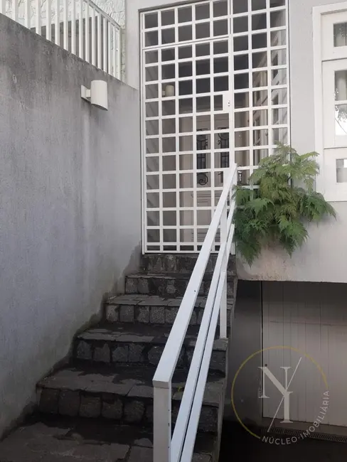 Foto 2 de Casa com 2 quartos para alugar, 200m2 em Vila Regente Feijó, São Paulo - SP