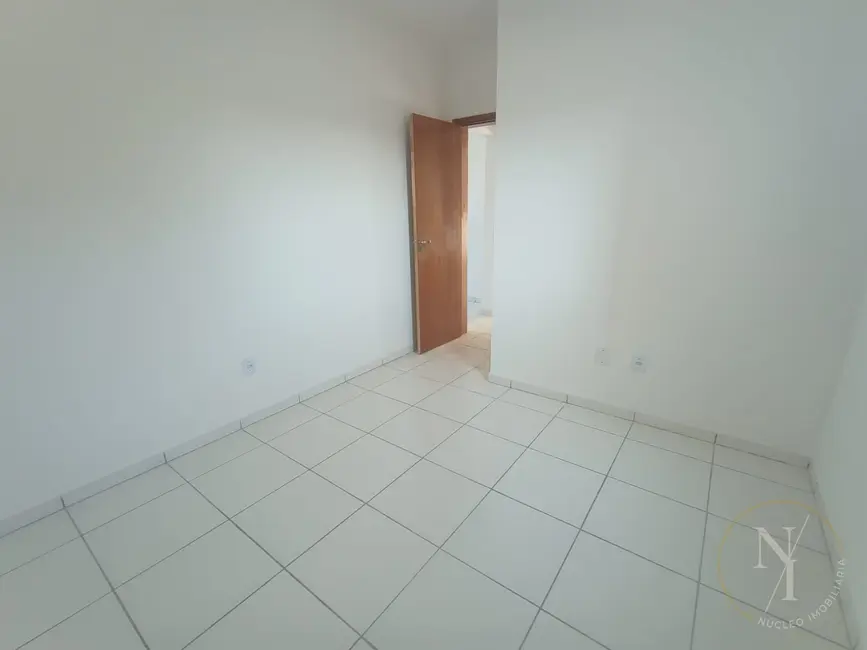 Foto 2 de Apartamento com 2 quartos à venda, 47m2 em Jardim Santa Tereza, Taubate - SP