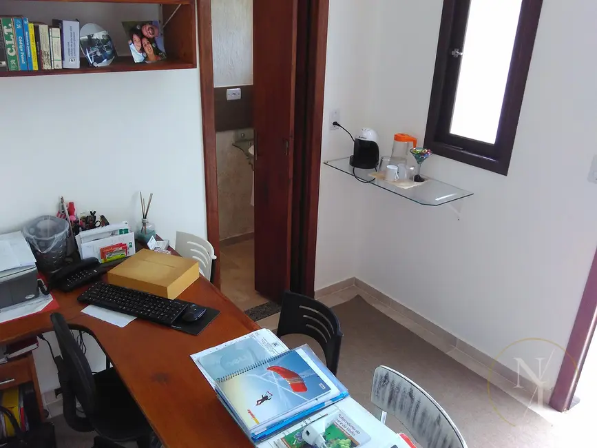 Foto 1 de Casa com 4 quartos à venda, 300m2 em Jardim Villaça, Sao Roque - SP