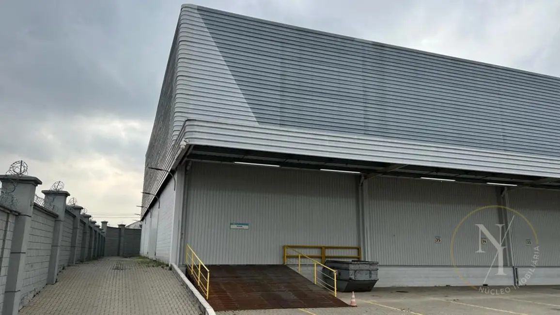 Foto 3 de Armazém / Galpão com 10 quartos para alugar, 15200m2 em Cumbica, Guarulhos - SP