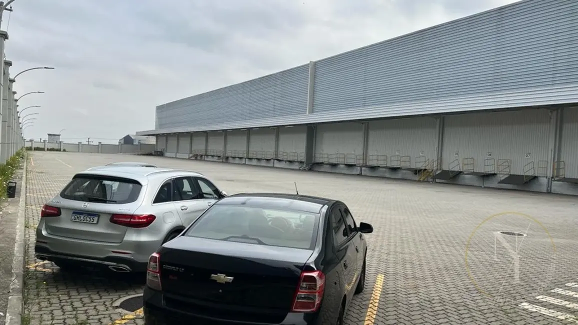 Foto 4 de Armazém / Galpão com 10 quartos para alugar, 15200m2 em Cumbica, Guarulhos - SP