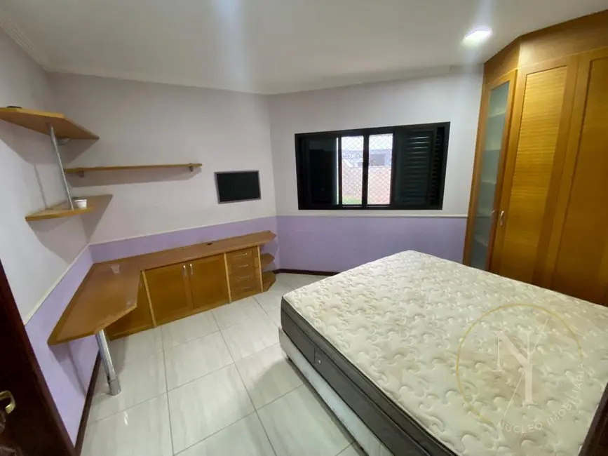 Foto 6 de Casa com 4 quartos à venda, 1100m2 em Jardim Imperial Hills III, Aruja - SP