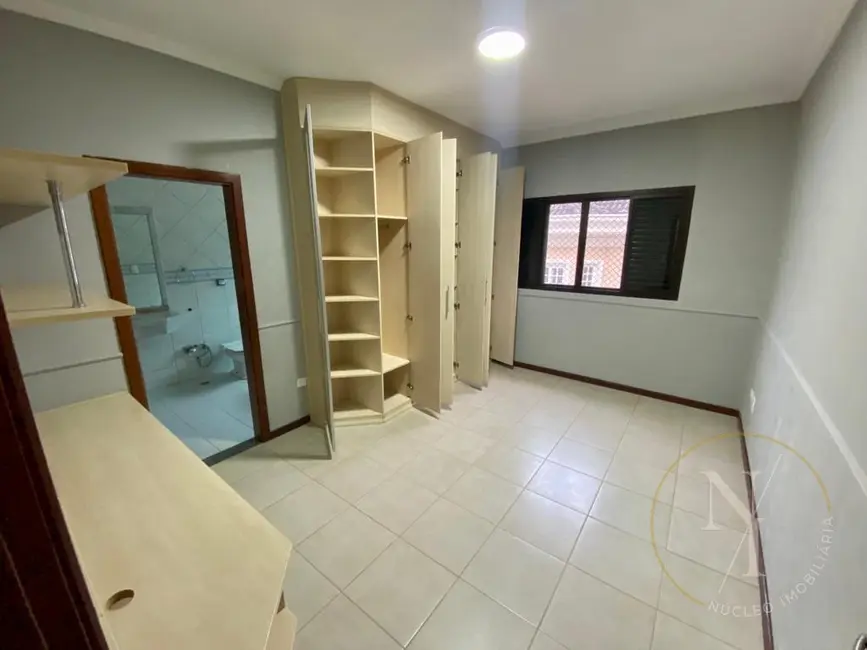 Foto 7 de Casa com 4 quartos à venda, 1100m2 em Jardim Imperial Hills III, Aruja - SP