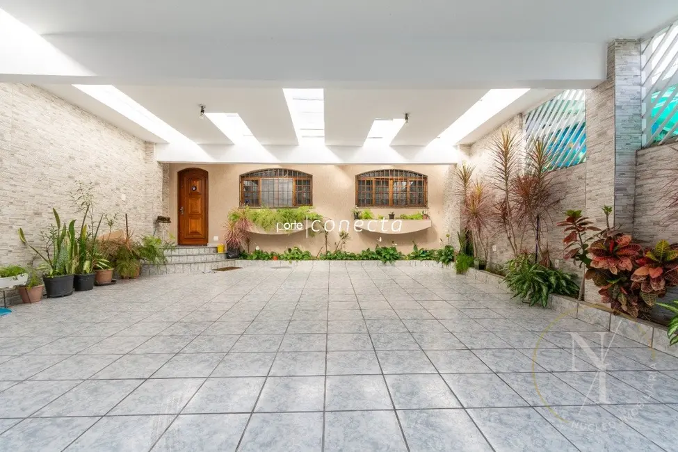 Casa com 2 quartos à venda, 200m2 em Vila Santo Estevão, São Paulo - SP - imagem 4 Foto 4 de Casa com 2 quartos à venda, 200m2 em Vila Santo Estevão, São Paulo - SP