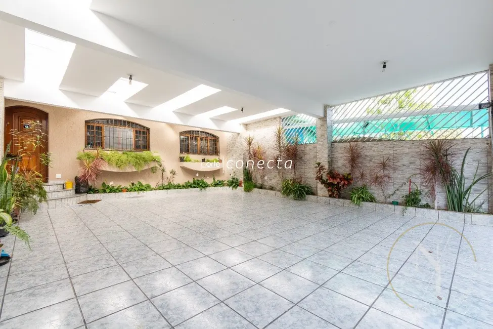 Foto 2 de Casa com 2 quartos à venda, 200m2 em Vila Santo Estevão, São Paulo - SP