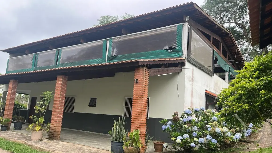 Casa com 3 quartos à venda, 4000m2 em Pirituba, Aruja - SP - imagem 5 Foto 5 de Casa com 3 quartos à venda, 4000m2 em Pirituba, Aruja - SP