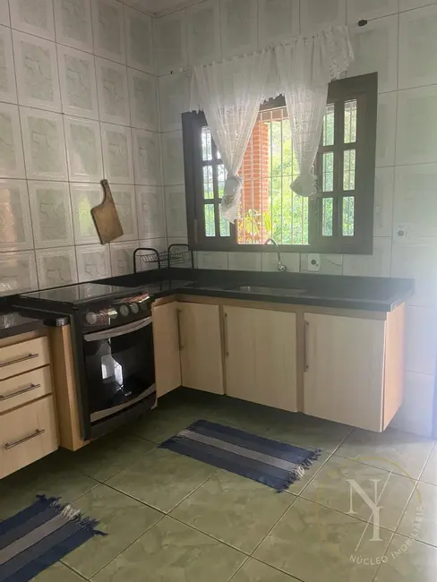 Casa com 3 quartos à venda, 4000m2 em Pirituba, Aruja - SP - imagem 8 Foto 8 de Casa com 3 quartos à venda, 4000m2 em Pirituba, Aruja - SP