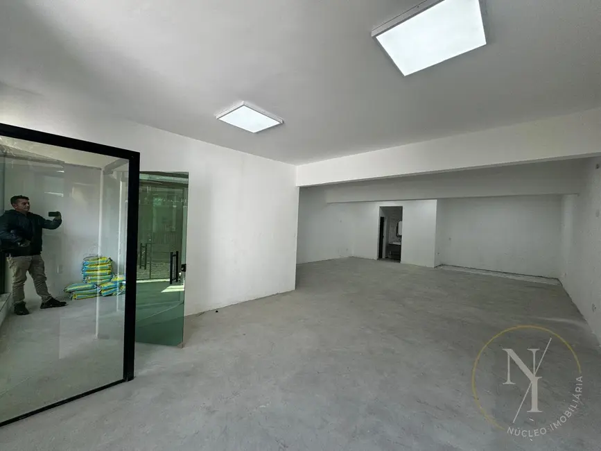 Foto 2 de Prédio Inteiro para alugar, 450m2 em Vila Camargos, Guarulhos - SP