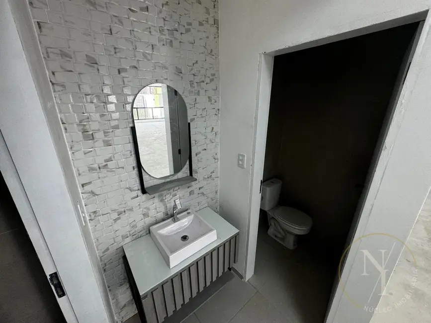 Prédio Inteiro para alugar, 450m2 em Vila Camargos, Guarulhos - SP - imagem 5 Foto 5 de Prédio Inteiro para alugar, 450m2 em Vila Camargos, Guarulhos - SP