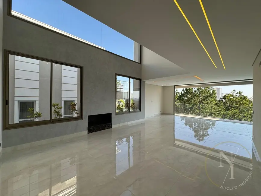 Foto 1 de Casa com 4 quartos à venda e para alugar, 578m2 em Tamboré, Barueri - SP