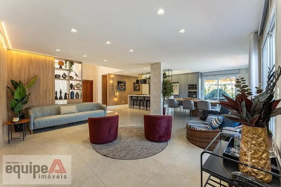 Casa com 4 quartos à venda, 350m2 em Itupeva - SP - imagem 9 Foto 9 de Casa com 4 quartos à venda, 350m2 em Itupeva - SP