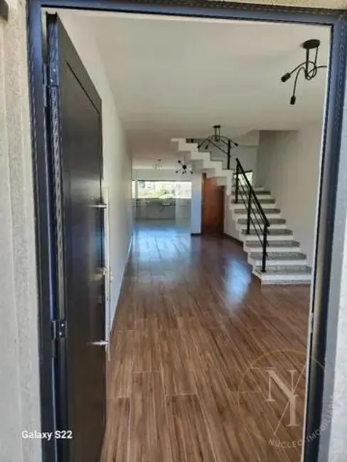 Casa com 3 quartos à venda, 150m2 em Jardim Paulista, Atibaia - SP - imagem 1 Foto 1 de Casa com 3 quartos à venda, 150m2 em Jardim Paulista, Atibaia - SP