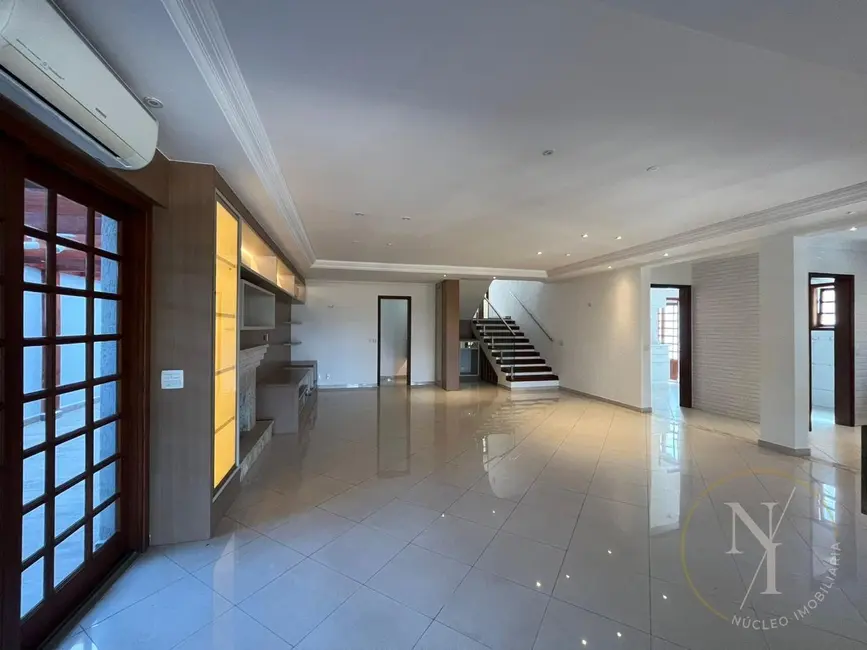 Foto 8 de Casa de Condomínio com 3 quartos à venda, 600m2 em Nova Higienópolis, Jandira - SP