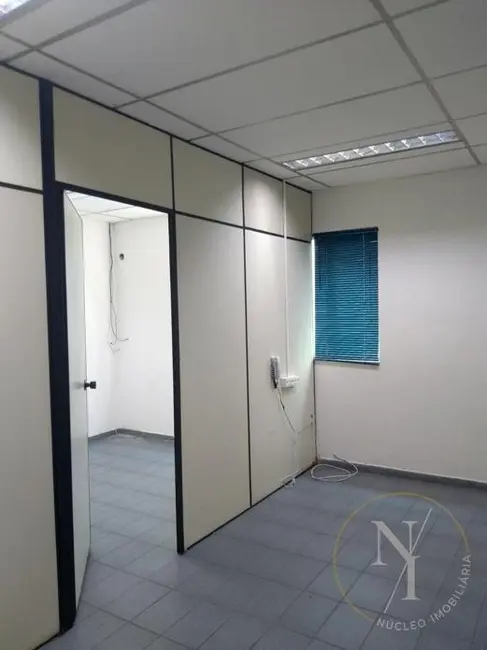 Sala Comercial com 5 quartos para alugar, 150m2 em Vila Mariana, São Paulo - SP - imagem 3 Foto 3 de Sala Comercial com 5 quartos para alugar, 150m2 em Vila Mariana, São Paulo - SP