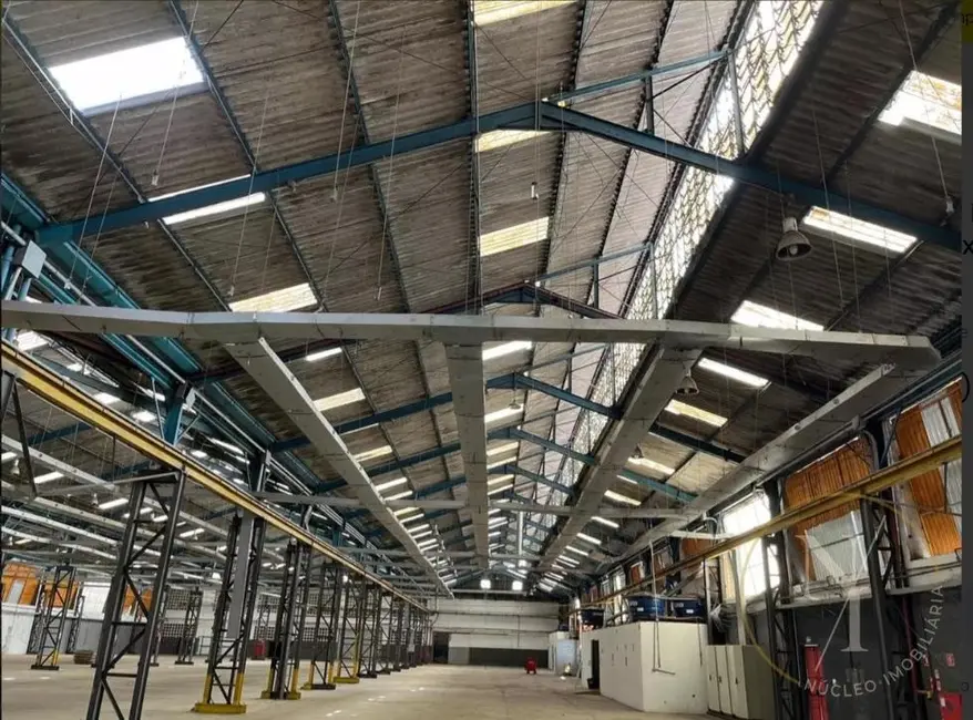 Armazém / Galpão com 4 quartos para alugar, 10000m2 em Vila Miriam, Guarulhos - SP - imagem 1 Foto 1 de Armazém / Galpão com 4 quartos para alugar, 10000m2 em Vila Miriam, Guarulhos - SP