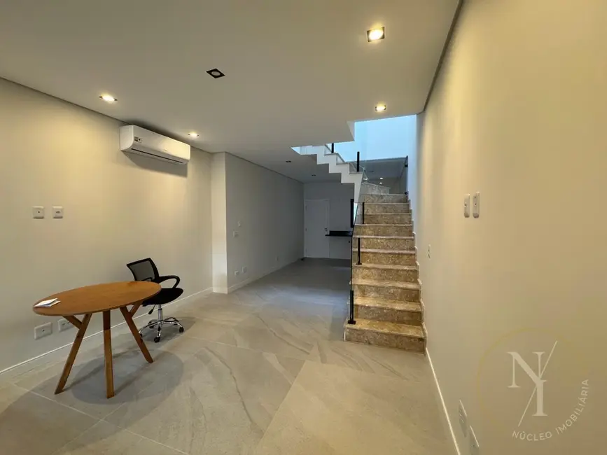 Foto 2 de Casa com 3 quartos à venda, 90m2 em Santo Amaro, São Paulo - SP