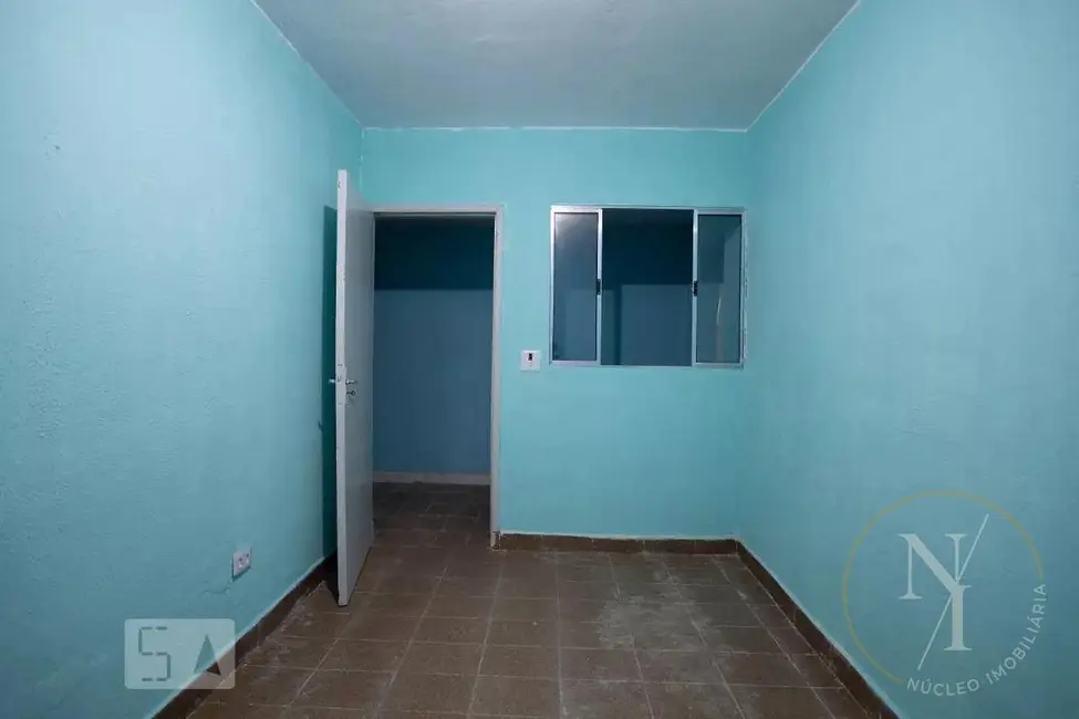 Foto 2 de Casa com 2 quartos para alugar, 75m2 em Vila Carrão, São Paulo - SP
