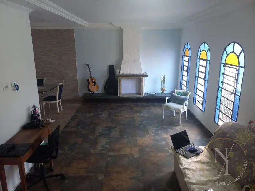 Foto 4 de Casa com 5 quartos à venda e para alugar, 250m2 em Jardim Marajoara, São Paulo - SP