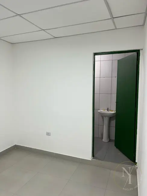 Foto 4 de Sala Comercial para alugar, 150m2 em Jardim Presidente Dutra, Guarulhos - SP