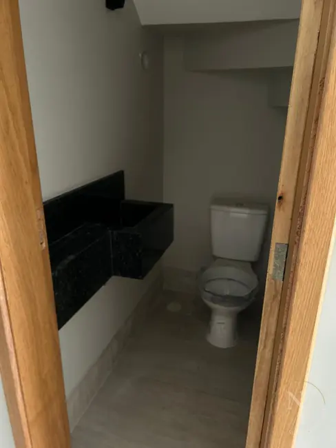 Foto 1 de Casa com 2 quartos à venda, 100m2 em Vila Tolstoi, São Paulo - SP