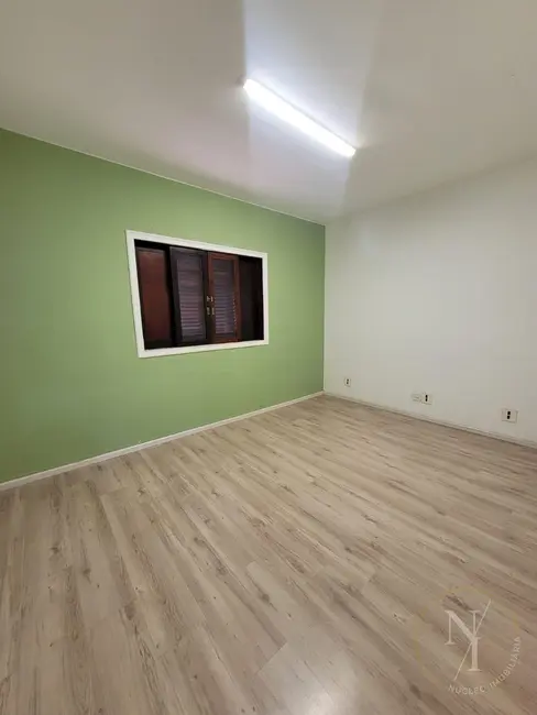 Foto 2 de Casa Comercial com 6 quartos para alugar, 200m2 em Jardim Guarulhos, Guarulhos - SP