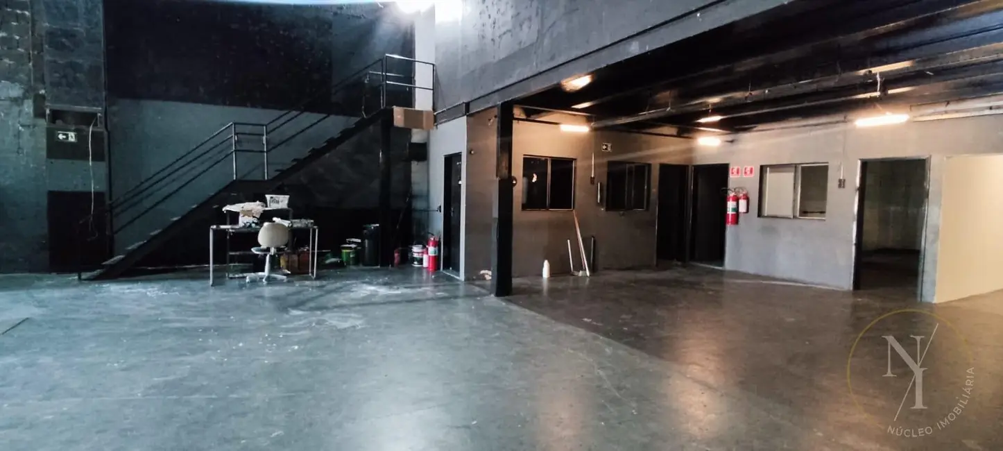 Foto 5 de Armazém / Galpão com 1 quarto para alugar, 644m2 em Vila Itapegica, Guarulhos - SP