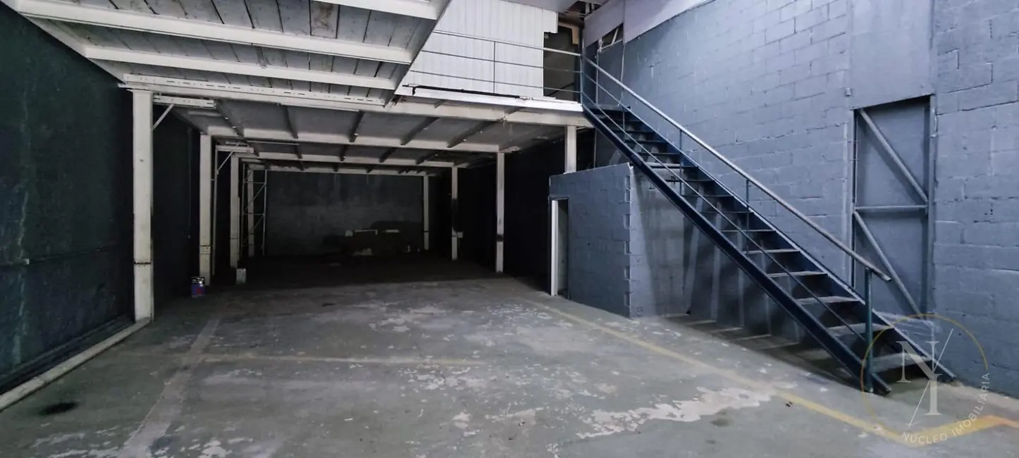 Foto 6 de Armazém / Galpão com 1 quarto para alugar, 392m2 em Vila Itapegica, Guarulhos - SP