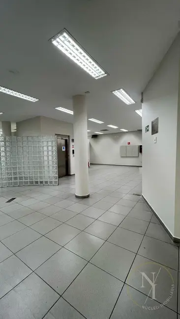 Sala Comercial com 1 quarto para alugar, 700m2 em Sé, São Paulo - SP - imagem 6 Foto 6 de Sala Comercial com 1 quarto para alugar, 700m2 em Sé, São Paulo - SP