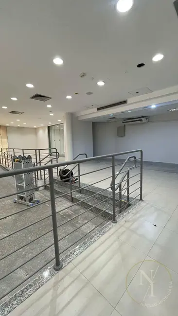 Sala Comercial com 1 quarto para alugar, 700m2 em Sé, São Paulo - SP - imagem 3 Foto 3 de Sala Comercial com 1 quarto para alugar, 700m2 em Sé, São Paulo - SP