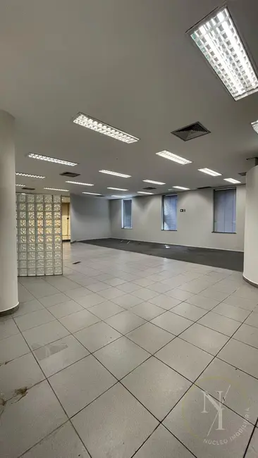 Sala Comercial com 1 quarto para alugar, 700m2 em Sé, São Paulo - SP - imagem 8 Foto 8 de Sala Comercial com 1 quarto para alugar, 700m2 em Sé, São Paulo - SP