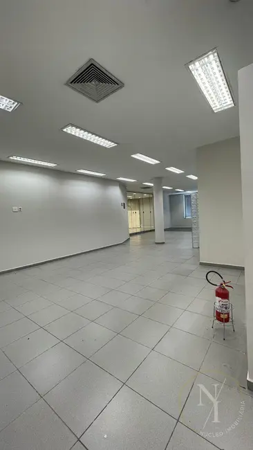 Sala Comercial com 1 quarto para alugar, 700m2 em Sé, São Paulo - SP - imagem 4 Foto 4 de Sala Comercial com 1 quarto para alugar, 700m2 em Sé, São Paulo - SP