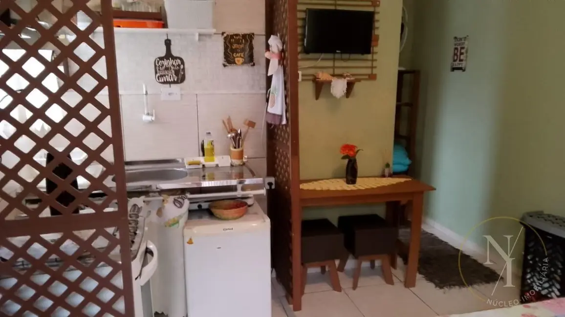 Chácara com 2 quartos à venda e para alugar, 300m2 em Itanhaem - SP - imagem 9 Foto 9 de Chácara com 2 quartos à venda e para alugar, 300m2 em Itanhaem - SP