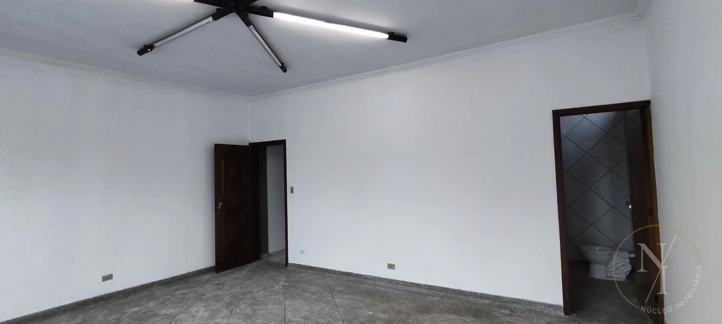 Sala Comercial com 1 quarto para alugar, 360m2 em Guaiaúna, São Paulo - SP - imagem 5 Foto 5 de Sala Comercial com 1 quarto para alugar, 360m2 em Guaiaúna, São Paulo - SP