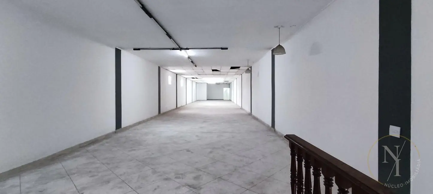 Sala Comercial com 1 quarto para alugar, 360m2 em Guaiaúna, São Paulo - SP - imagem 2 Foto 2 de Sala Comercial com 1 quarto para alugar, 360m2 em Guaiaúna, São Paulo - SP