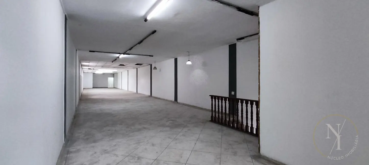 Sala Comercial com 1 quarto para alugar, 360m2 em Guaiaúna, São Paulo - SP - imagem 3 Foto 3 de Sala Comercial com 1 quarto para alugar, 360m2 em Guaiaúna, São Paulo - SP