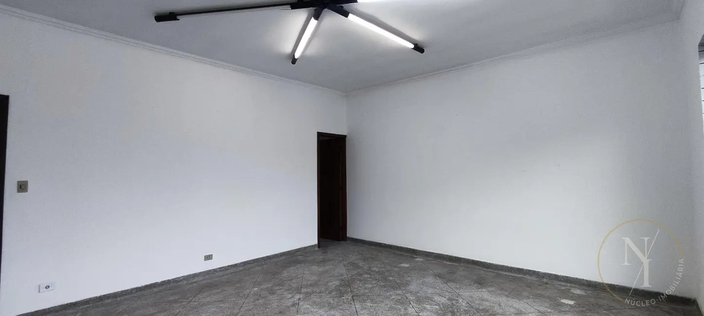 Sala Comercial com 1 quarto para alugar, 360m2 em Guaiaúna, São Paulo - SP - imagem 4 Foto 4 de Sala Comercial com 1 quarto para alugar, 360m2 em Guaiaúna, São Paulo - SP