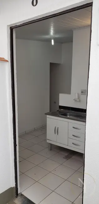Casa com 1 quarto para alugar, 28m2 em Vila Gumercindo, São Paulo - SP - imagem 3 Foto 3 de Casa com 1 quarto para alugar, 28m2 em Vila Gumercindo, São Paulo - SP